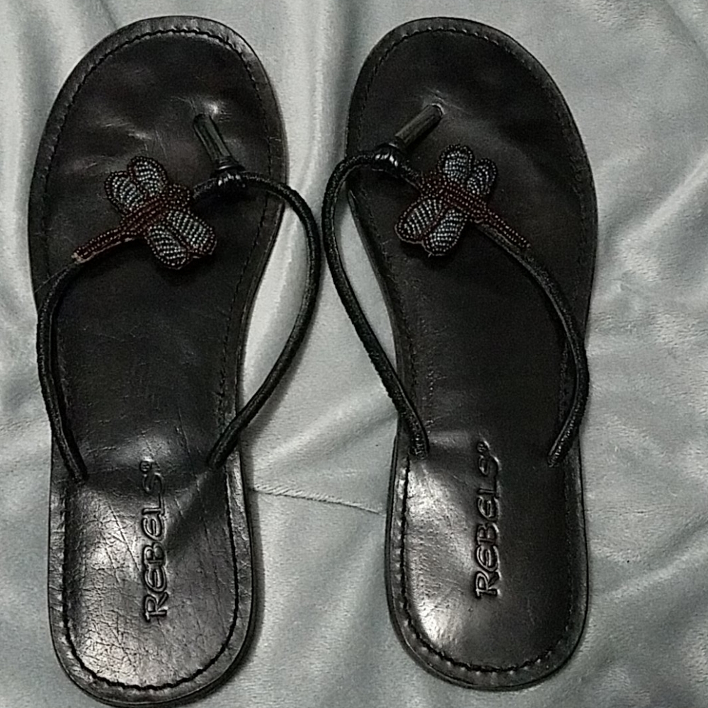 Rebels Beaded Dragonfly Flip Flop Sandals Sz 8 US
